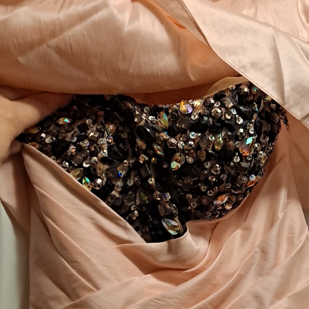 Prom gown - Picture 3 of 6